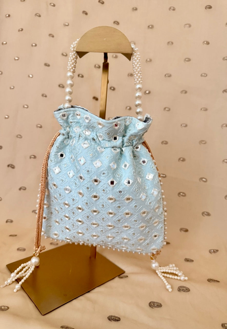 Noor Shimmer Potli
